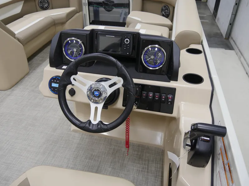 Slide: The Image of Premier 220 Sunscape RF 2026 - 12