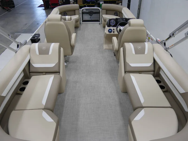 Slide: The Image of Premier 220 Sunscape RF 2026 - 16