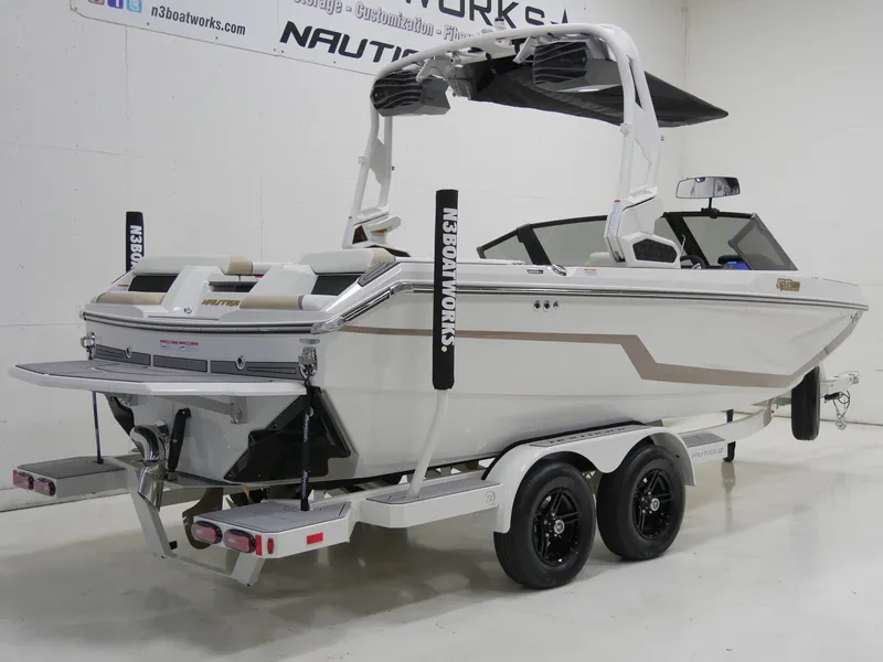 Slide: The Image of Nautique Super Air Nautique GS20 2026 - 3