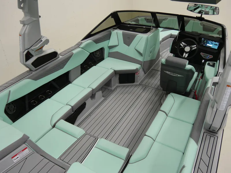 Slide: The Image of Nautique Super Air Nautique S23 2026 - 12