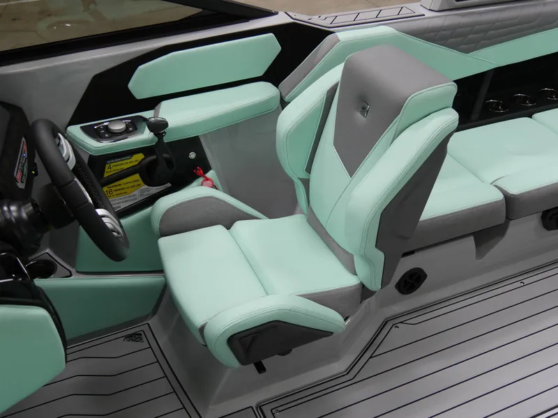 Slide: The Image of Nautique Super Air Nautique S23 2026 - 16