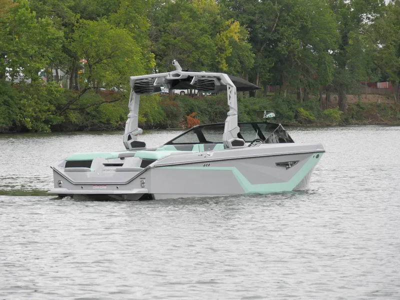 Slide: The Image of Nautique Super Air Nautique S23 2026 - 29