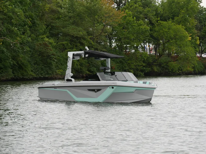 Slide: The Image of Nautique Super Air Nautique S23 2026 - 30