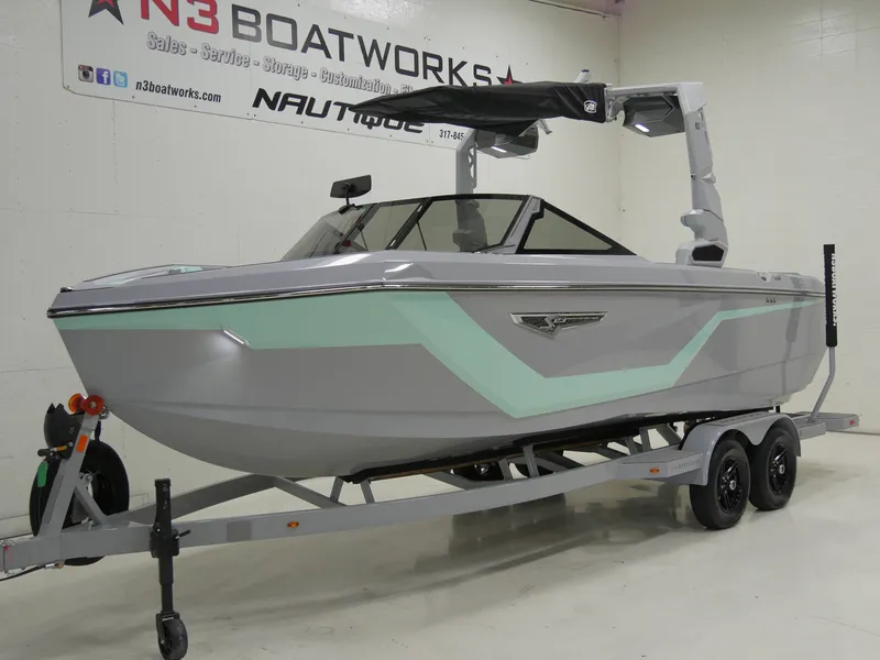 Slide: The Image of Nautique Super Air Nautique S23 2026 - 5