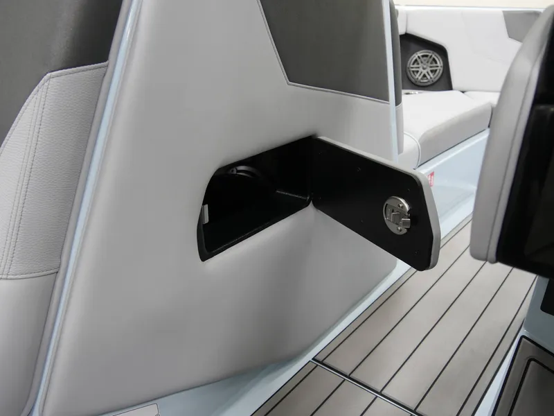 Slide: The Image of Nautique GS24 2026 - 18