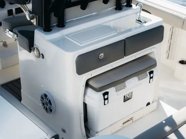 Slide: The Image of Key West 260 Center Console 2026 - 14