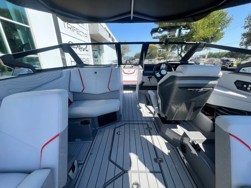 Slide: The Image of Nautique G23 2026 - 19