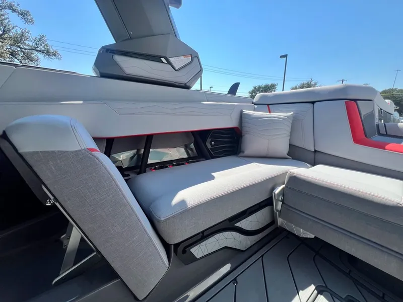 Slide: The Image of Nautique G23 2026 - 22