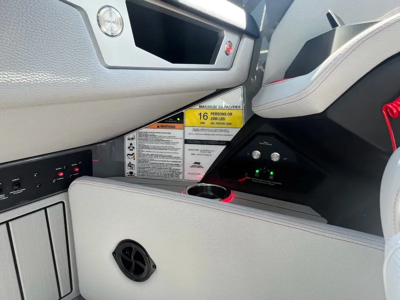 Slide: The Image of Nautique G23 2026 - 43