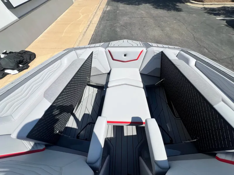 Slide: The Image of Nautique G23 2026 - 47