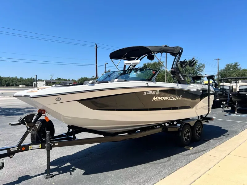 Slide: The Image of MasterCraft X24 2023 - 12