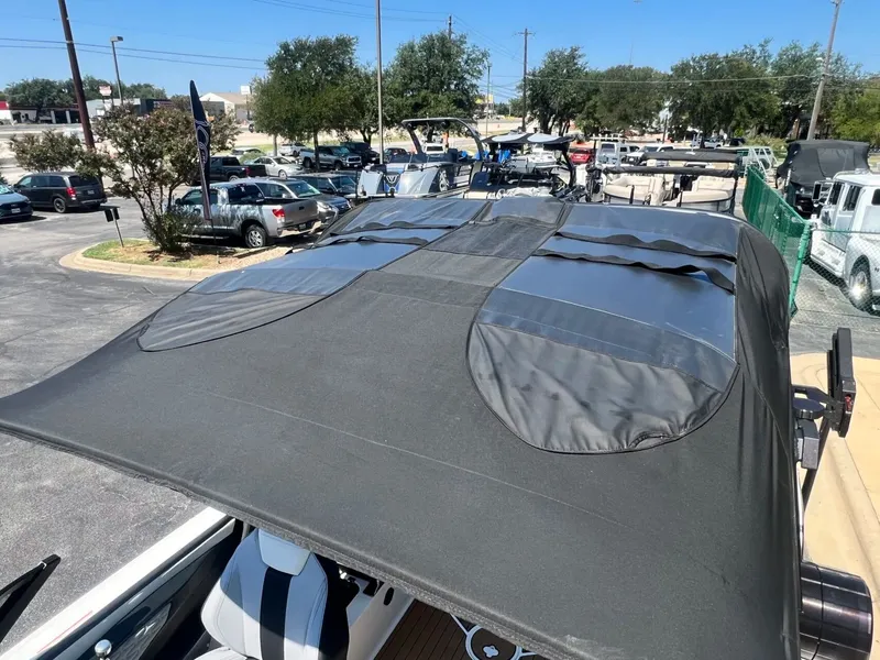 Slide: The Image of MasterCraft X24 2023 - 41