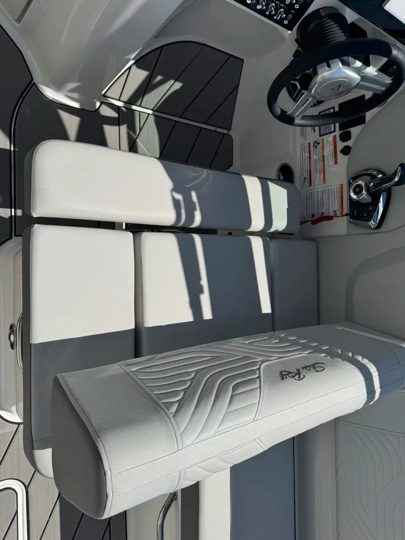 Slide: The Image of Sea Ray SDX270 SURF 2026 - 11