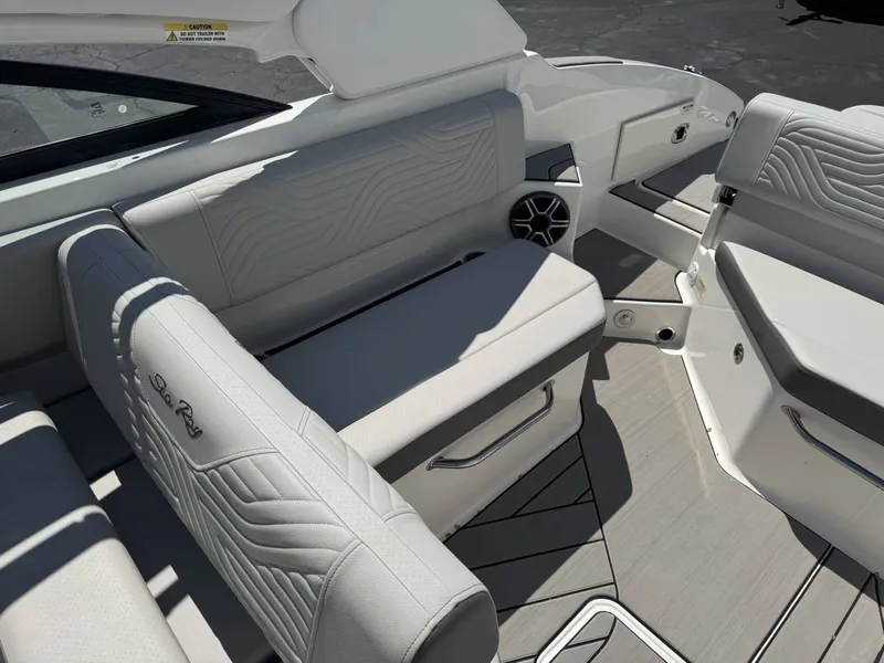 Slide: The Image of Sea Ray SDX270 SURF 2026 - 12