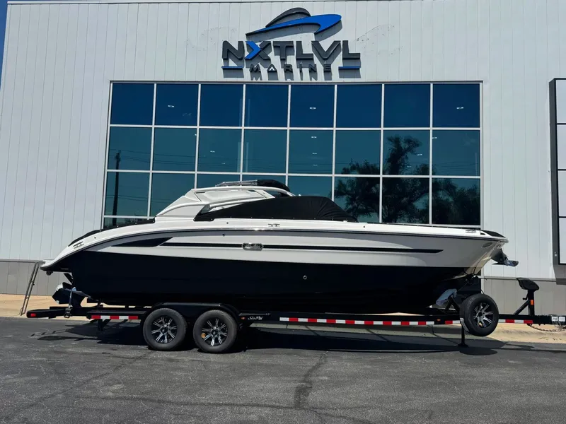 Slide: The Image of Sea Ray SDX270 SURF 2026 - 3