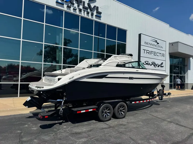 Slide: The Image of Sea Ray SDX270 SURF 2026 - 46