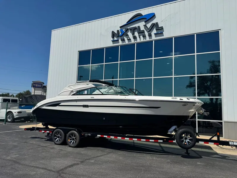 Slide: The Image of Sea Ray SDX270 SURF 2026 - 47