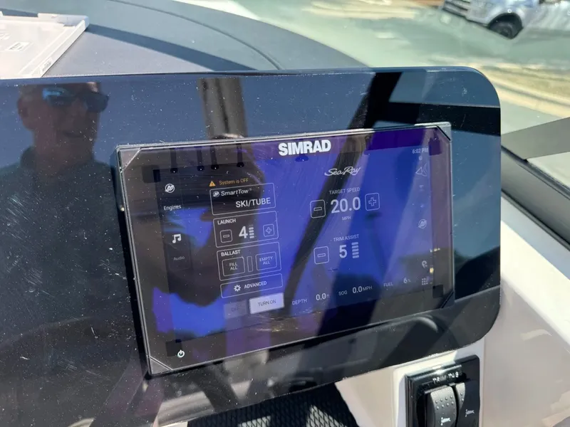 Slide: The Image of Sea Ray SDX270 SURF 2026 - 49