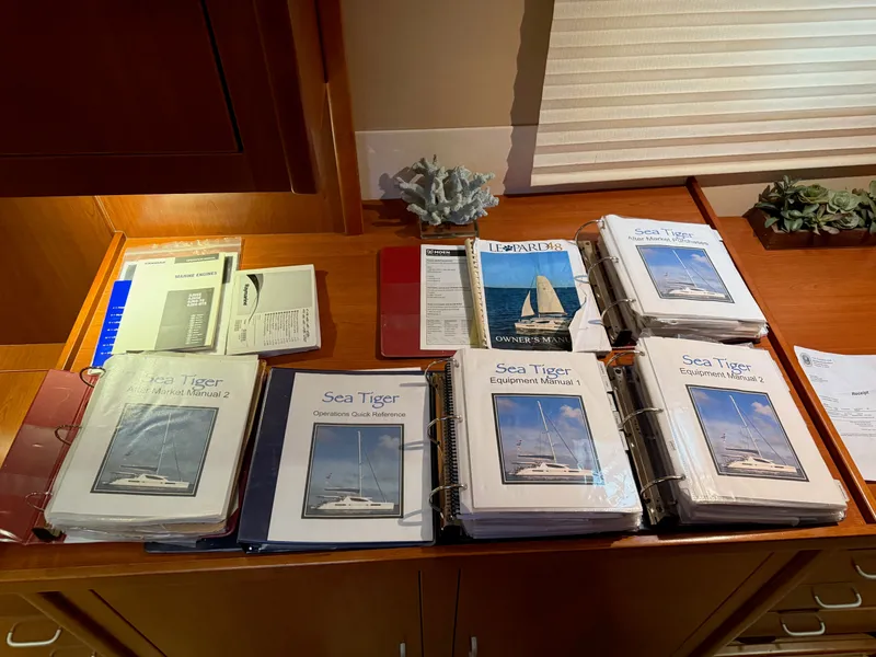 Slide: The Image of Leopard 48 2013 - 11