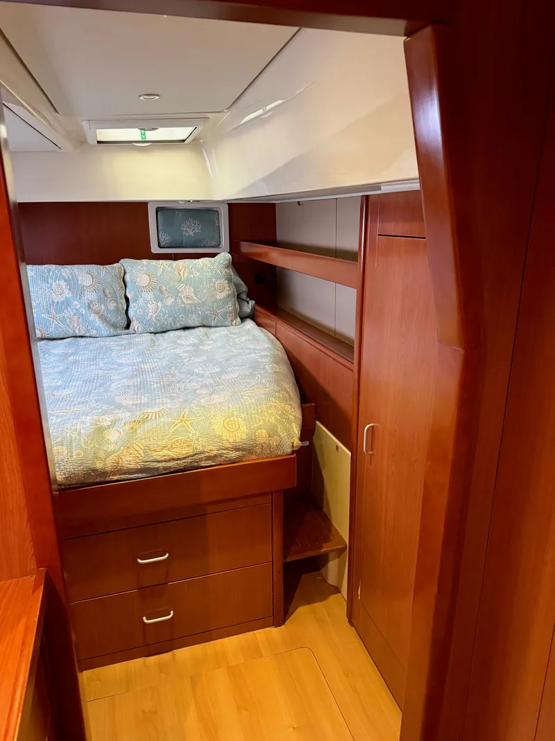 Slide: The Image of Leopard 48 2013 - 14