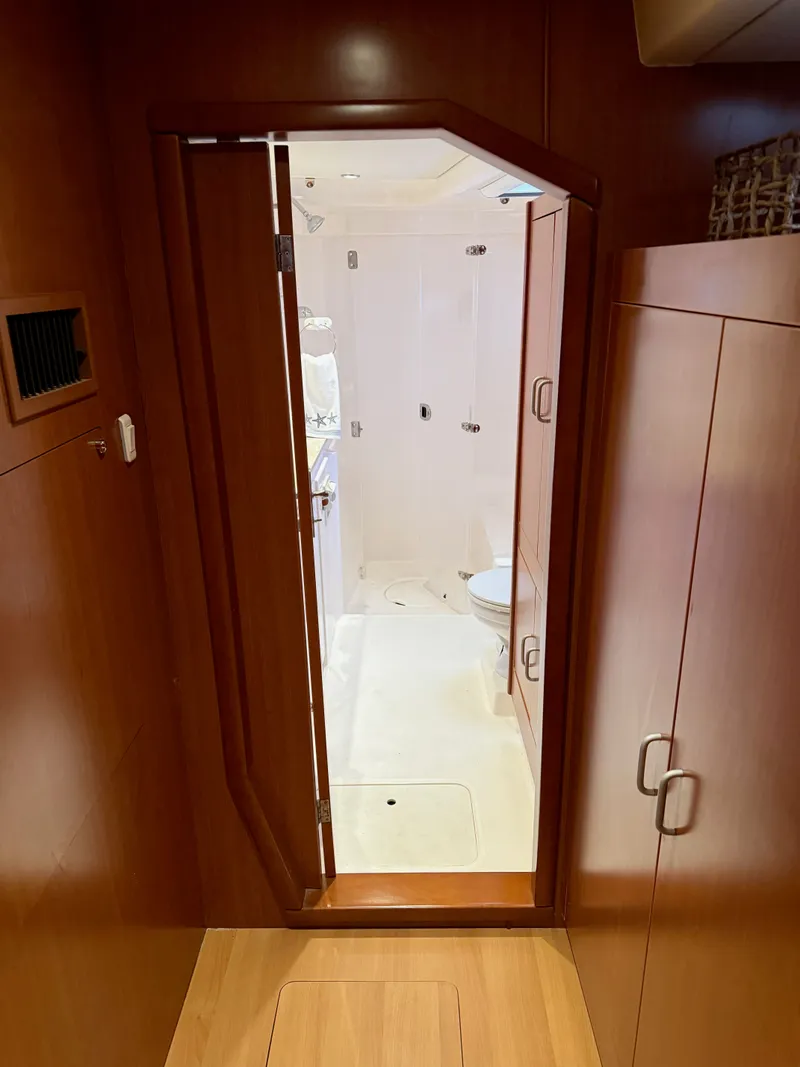 Slide: The Image of Leopard 48 2013 - 18