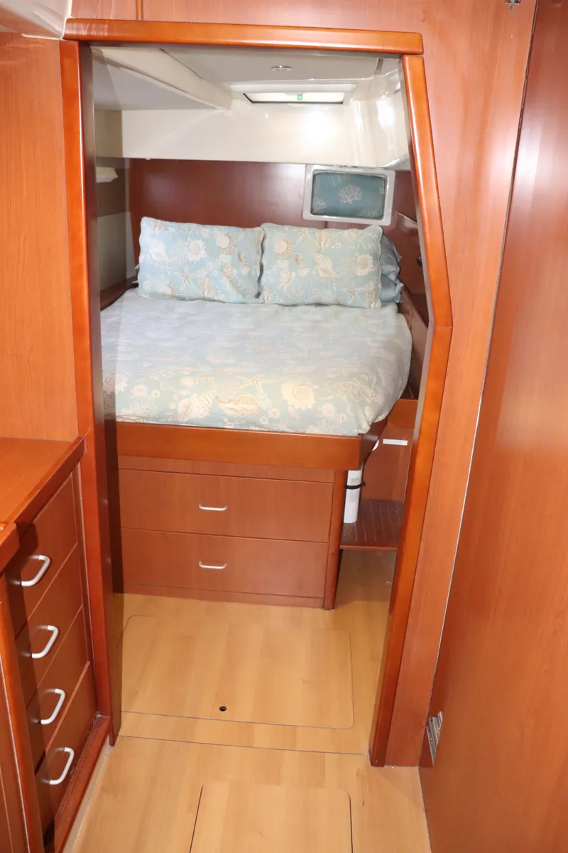 Slide: The Image of Leopard 48 2013 - 80