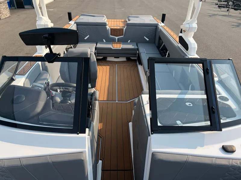 Slide: The Image of Nautique GS24 2026 - 18