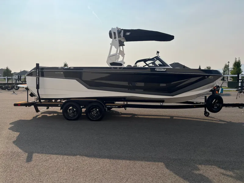 Slide: The Image of Nautique GS24 2026 - 4
