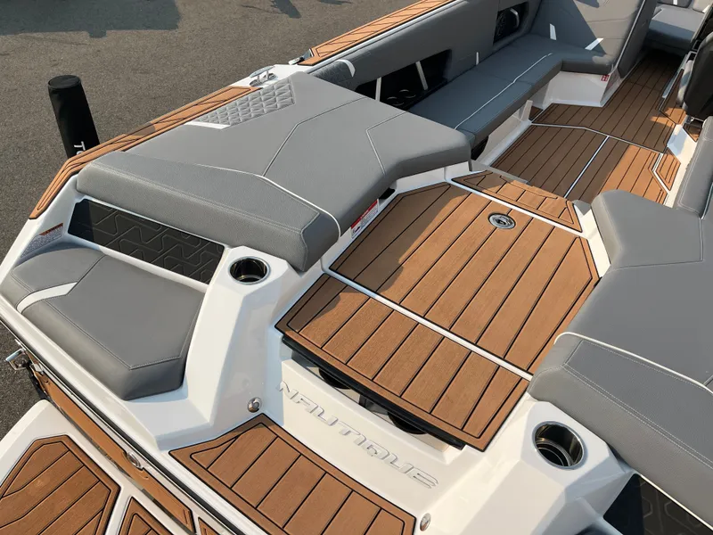 Slide: The Image of Nautique GS24 2026 - 8