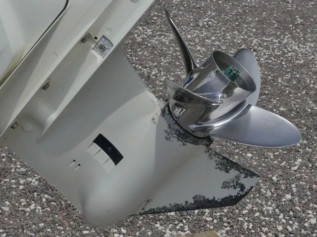 Slide: The Image of Hurricane SS 231 OB Center Console 2016 - 12