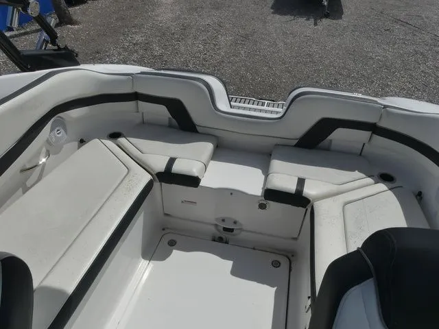 Slide: The Image of Yamaha AR240 HO 2016 - 20