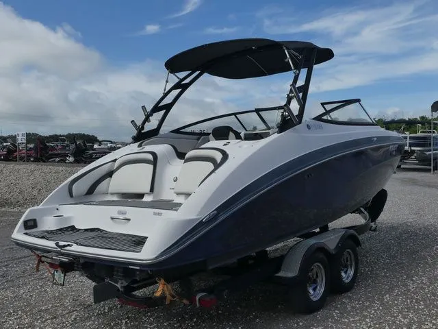 Slide: The Image of Yamaha AR240 HO 2016 - 4