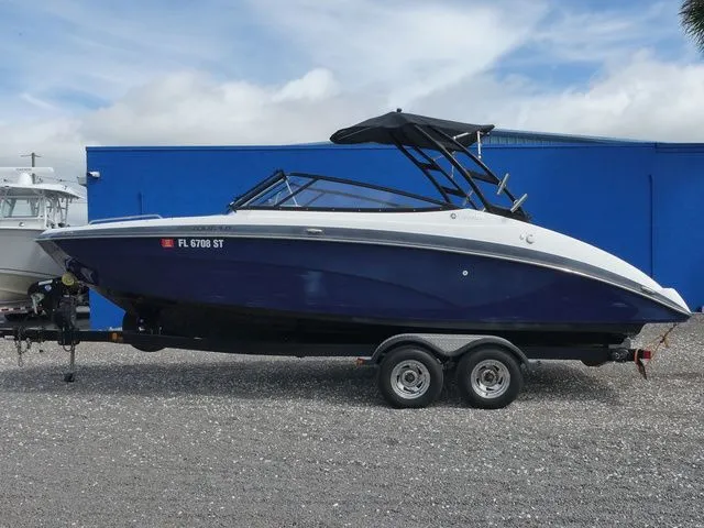 Slide: The Image of Yamaha AR240 HO 2016 - 7