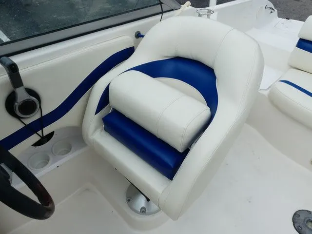 Slide: The Image of NauticStar 210SD 2006 - 11