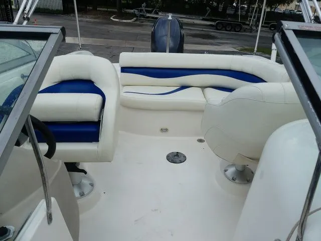 Slide: The Image of NauticStar 210SD 2006 - 13