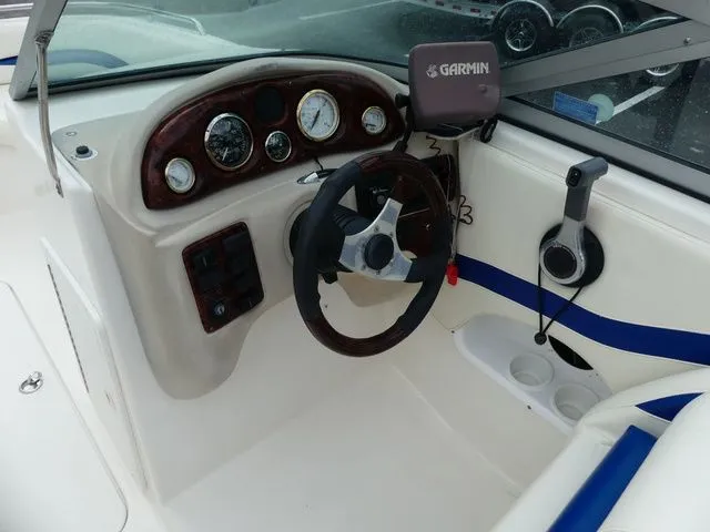 Slide: The Image of NauticStar 210SD 2006 - 8