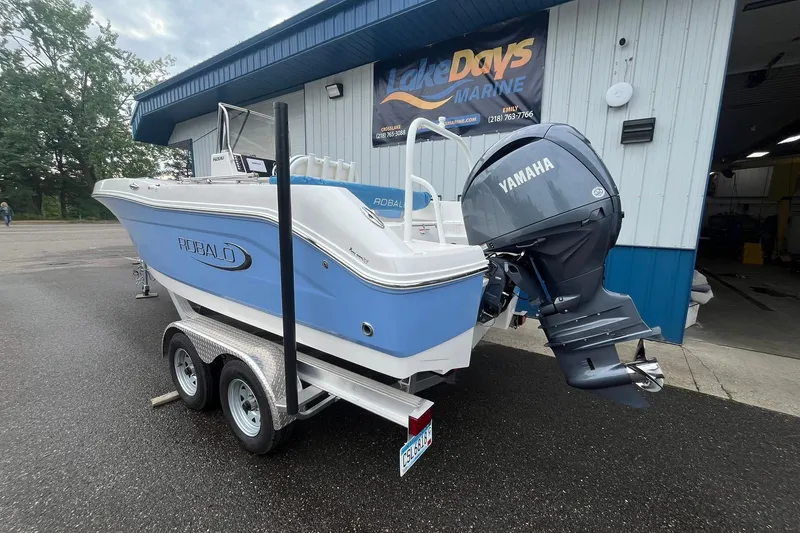 Slide: The Image of 2023 Robalo R200 Center Console boat with Yamaha engine on trailer. - 18