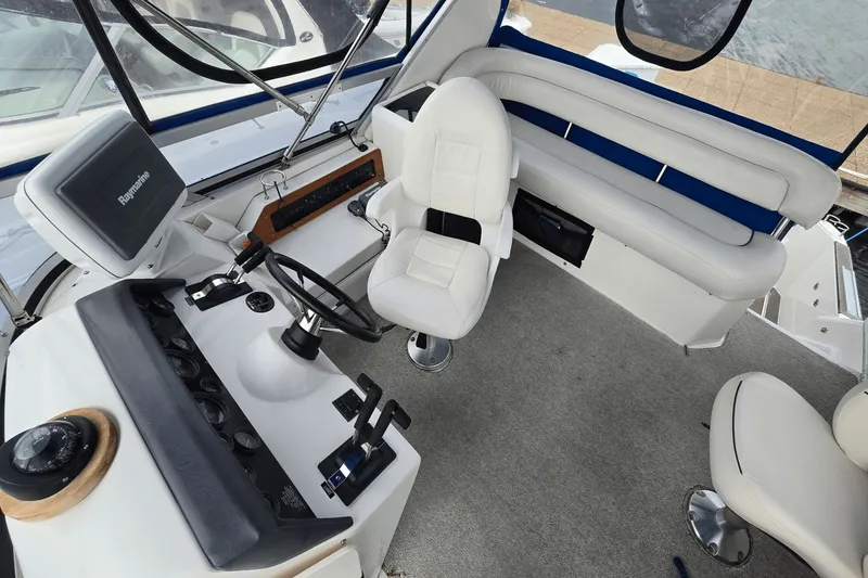 Slide: The Image of Sea Ray 350 Express Bridge 1992 - 17