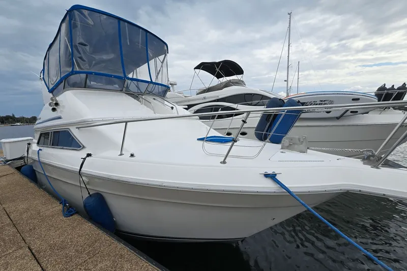 Slide: The Image of Sea Ray 350 Express Bridge 1992 - 3