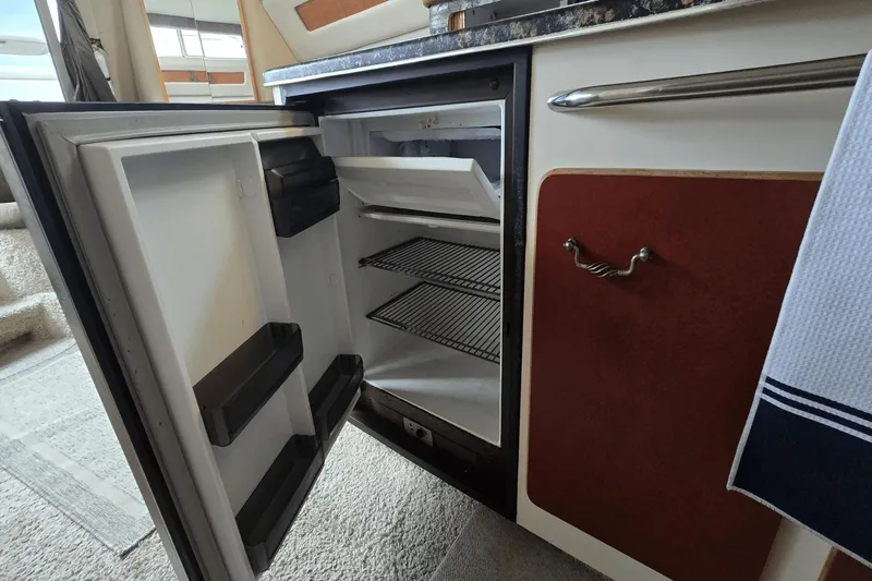 Slide: The Image of Sea Ray 350 Express Bridge 1992 - 35