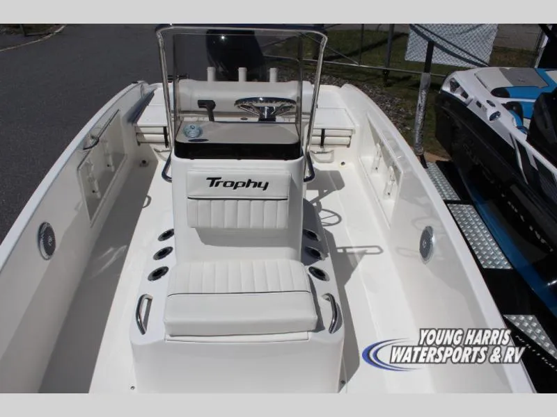 Slide: The Image of Bayliner 18EL 2026 - 6