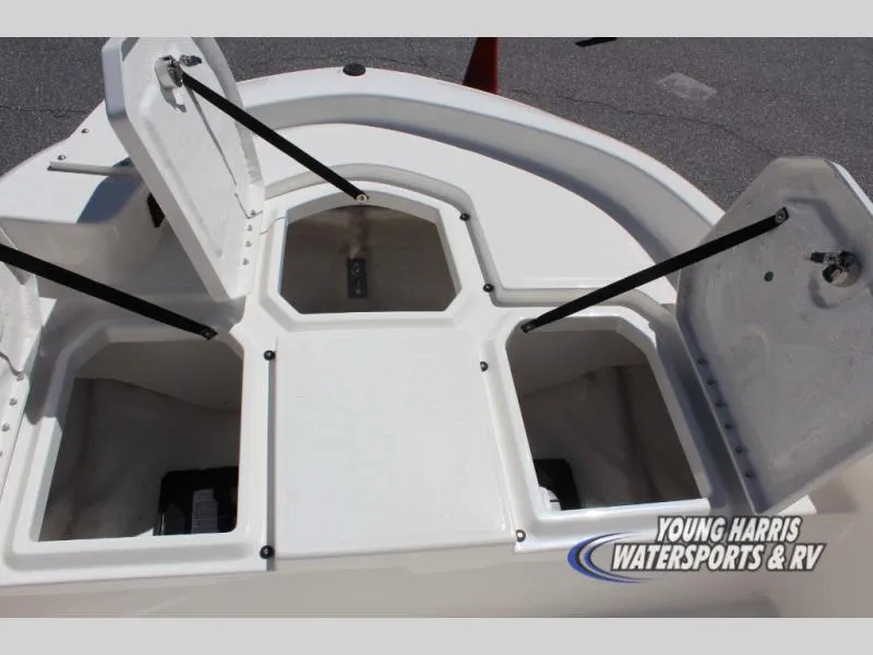 Slide: The Image of Bayliner 18EL 2026 - 2