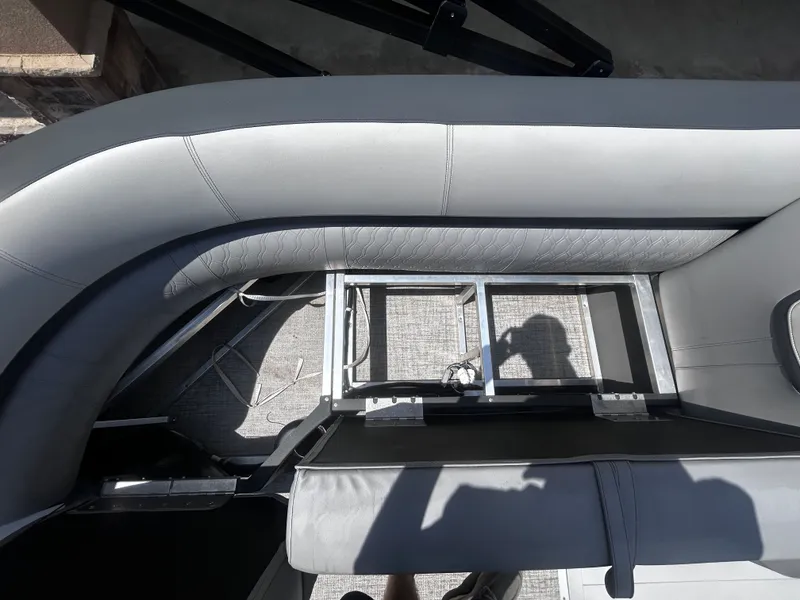 Slide: The Image of Avalon LSZ VRB23T DX 2025 - 12