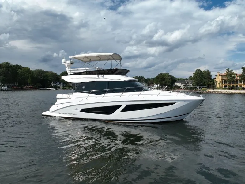 Slide: The Image of Regal 42 Fly 2019 - 14