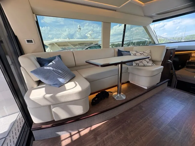 Slide: The Image of Regal 42 Fly 2019 - 51