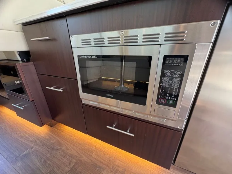 Slide: The Image of Regal 42 Fly 2019 - 53