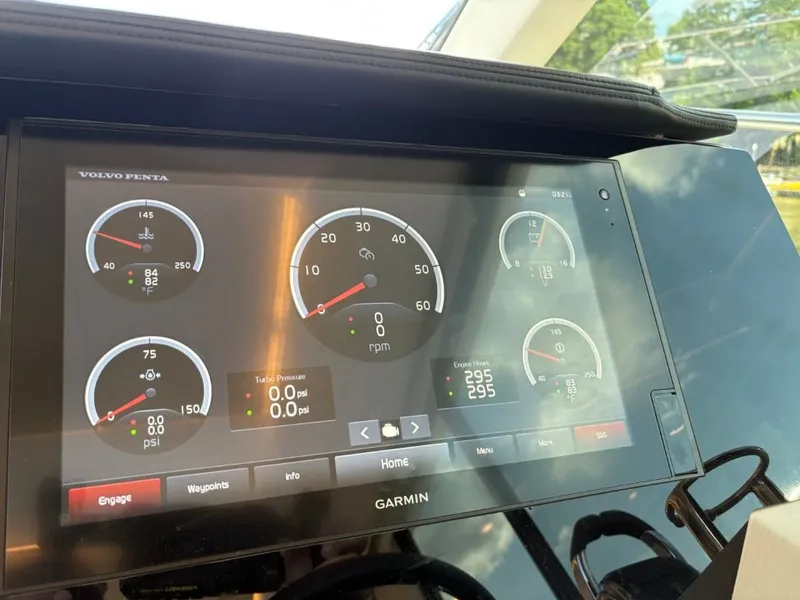 Slide: The Image of Regal 42 Fly 2019 - 58