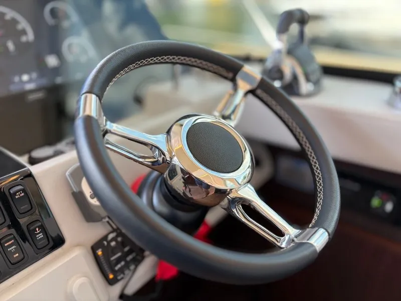 Slide: The Image of Regal 42 Fly 2019 - 61