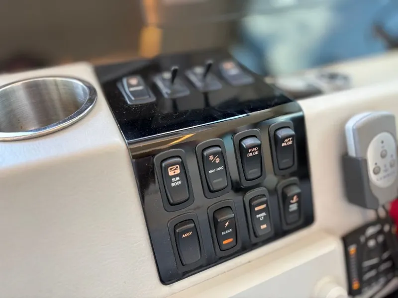 Slide: The Image of Regal 42 Fly 2019 - 62