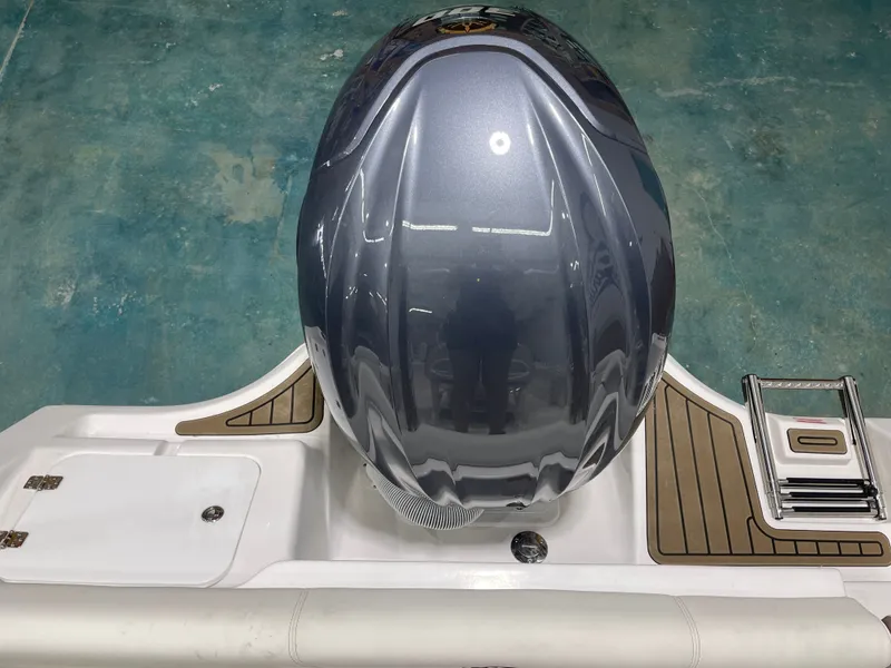 Slide: The Image of Tidewater 232 LXF 2025 - 11